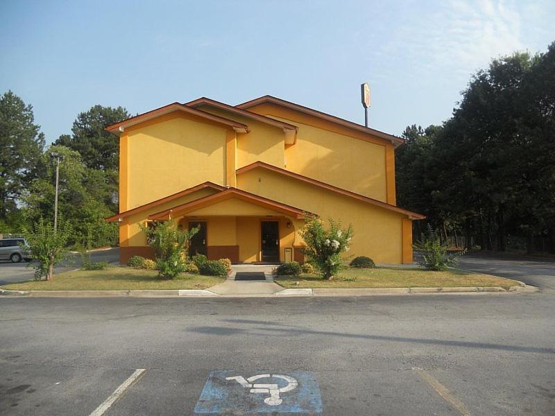 Super Inn Lodge West Екстер'єр фото