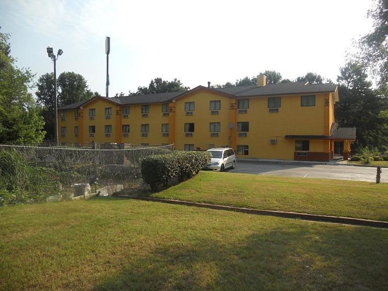 Super Inn Lodge West Екстер'єр фото